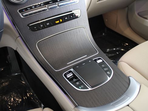 Certified 2022 Mercedes-Benz GLC 300 image 17