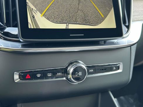 New 2026 Volvo XC90 B6 Plus image 27