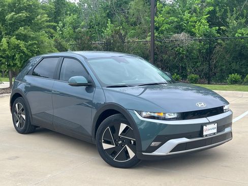 Certified 2026 Hyundai Ioniq 5 SE RWD image 1