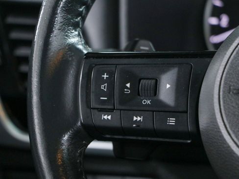Used 2023 Nissan Rogue SL w/ SL Premium Package FWD image 13