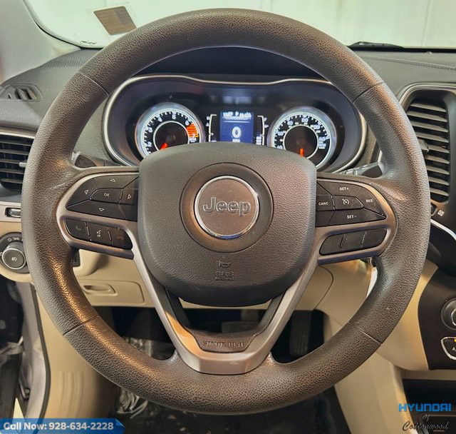 Used 2019 Jeep Cherokee Latitude w/ Popular Appearance Group FWD image 26