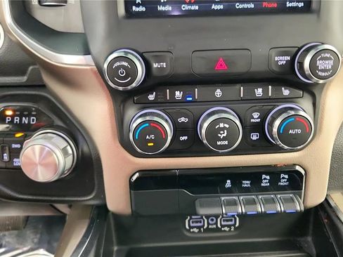 Used 2020 RAM 1500 Laramie AWD/4WD image 26