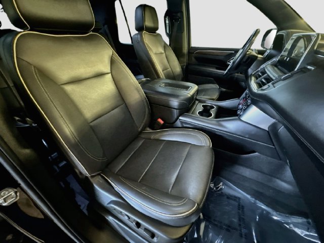 Used 2023 Chevrolet Tahoe Premier AWD/4WD image 29