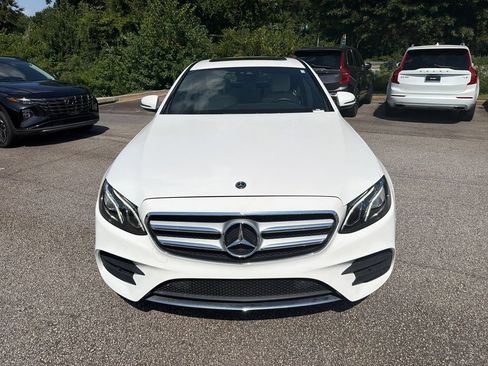 Used 2018 Mercedes-Benz E 300 image 2