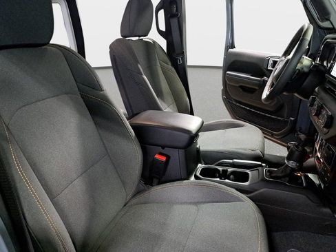 Certified 2024 Jeep Wrangler Willys image 11