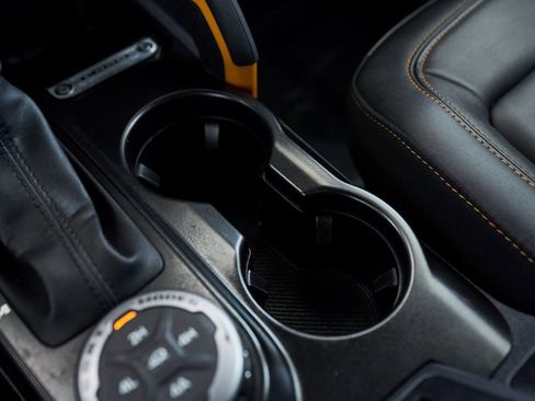 Used 2022 Ford Bronco Badlands image 42