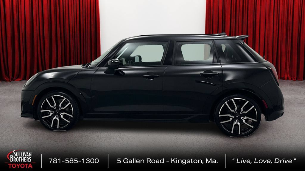Used 2025 MINI Cooper S FWD image 8