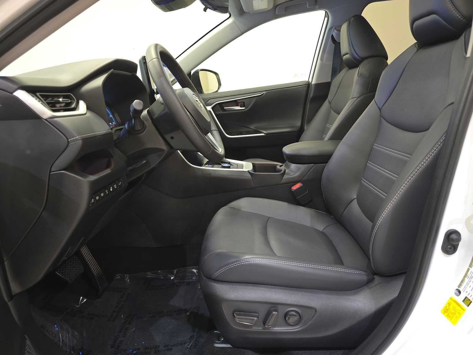 Certified 2025 Toyota RAV4 Limited w/ Advanced Technology Package AWD/4WD image 22