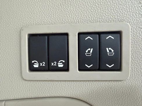 Used 2019 GMC Yukon Denali AWD/4WD image 14