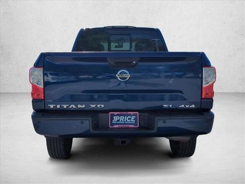 Used 2016 Nissan Titan SL image 6