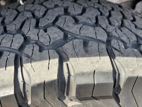 Used 2022 Jeep Gladiator Overland w/ Popular Equipment Package image 22