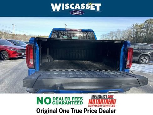 Used 2024 GMC Sierra 1500 AT4 w/ Technology Package image 16