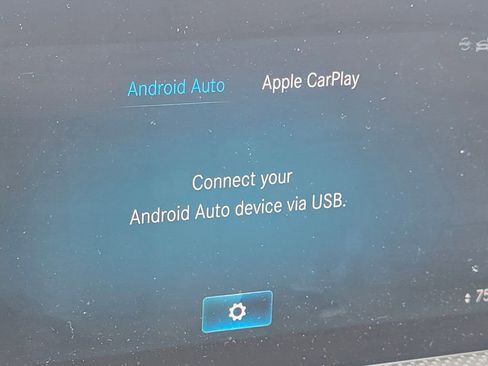 Used 2021 Mercedes-Benz CLA 250 4MATIC image 4