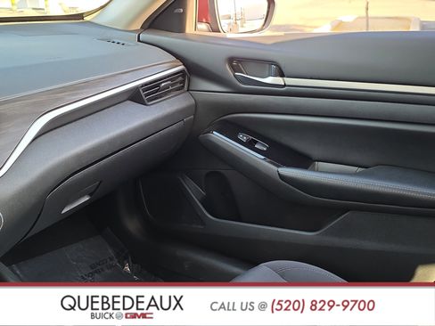 Used 2023 Nissan Altima 2.5 SV image 21