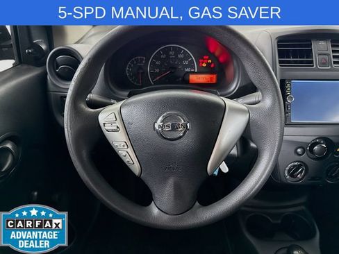 Used 2015 Nissan Versa S FWD image 11