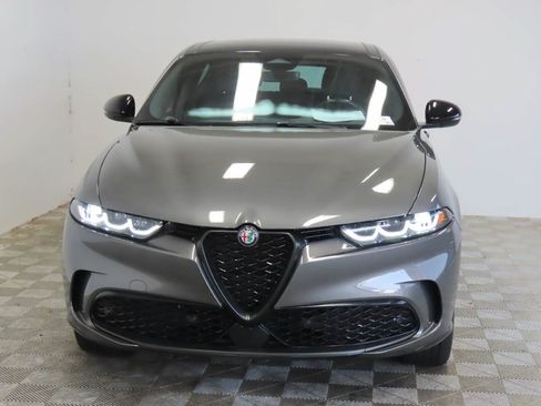 Used 2024 Alfa Romeo Tonale Veloce AWD/4WD image 2