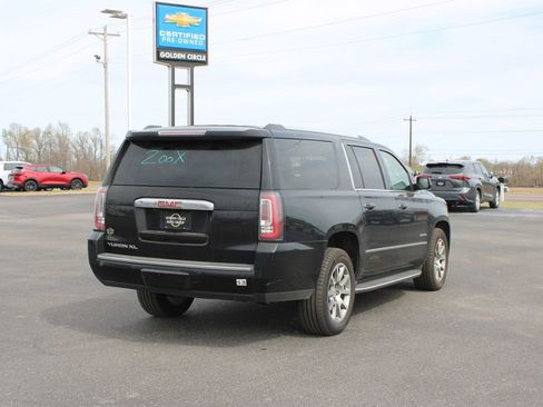 Used 2020 GMC Yukon XL Denali image 9