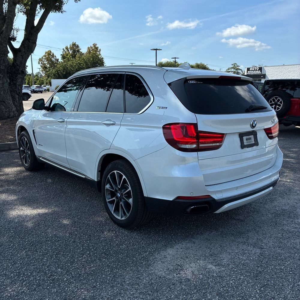 Used 2017 BMW X5 xDrive40e AWD/4WD image 4
