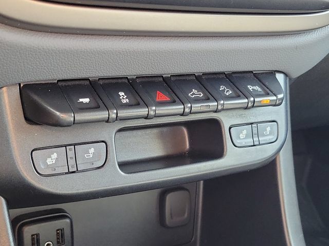Used 2019 Chevrolet Colorado Z71 AWD/4WD image 19