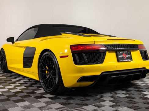 Used 2017 Audi R8 V10 AWD/4WD image 6