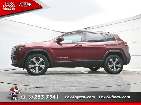 Used 2019 Jeep Cherokee Limited image 23