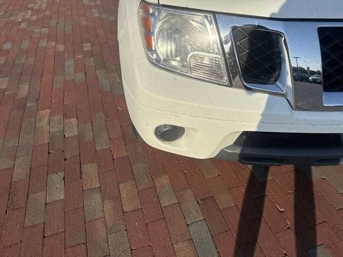 Used 2017 Nissan Frontier SV RWD image 21
