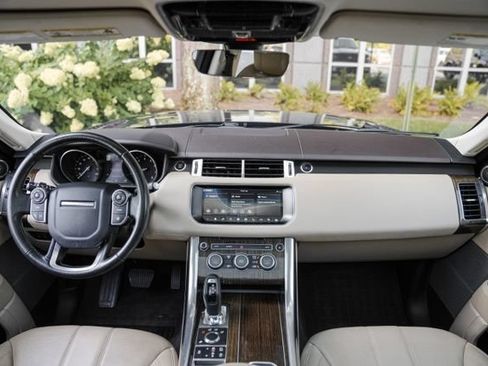 Used 2017 Land Rover Range Rover Sport SE AWD/4WD image 26