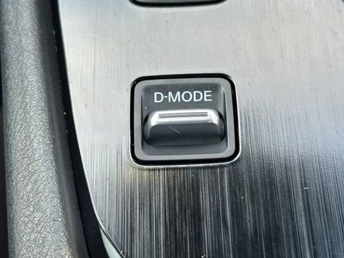 Certified 2023 Nissan Rogue SV FWD image 37