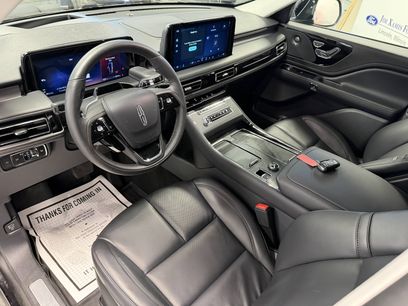 Used 2025 Lincoln Aviator AWD w/ Jet Appearance Package