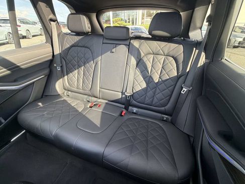 Used 2024 BMW X5 xDrive40i w/ Parking Assistance Package AWD/4WD image 21