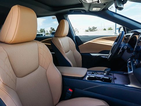 New 2026 Lexus RX 450h AWD image 17