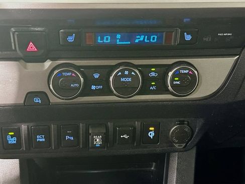 Used 2022 Toyota Tacoma Limited RWD image 23