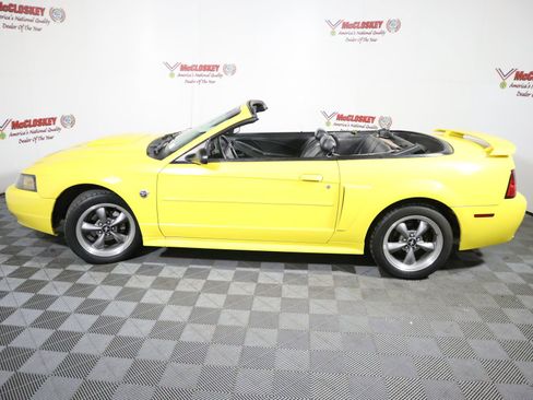 Used 2004 Ford Mustang GT image 8