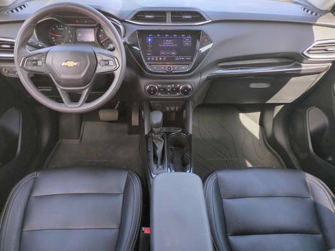 Used 2022 Chevrolet TrailBlazer LT w/ Convenience Package FWD image 19