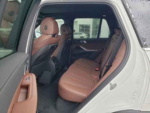 New 2026 BMW X5 xDrive40i w/ Premium Package image 11