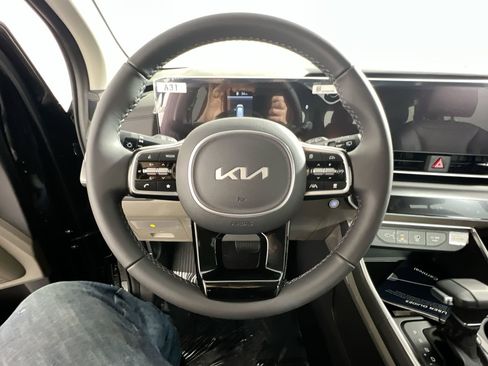 New 2026 Kia Carnival LXS image 17
