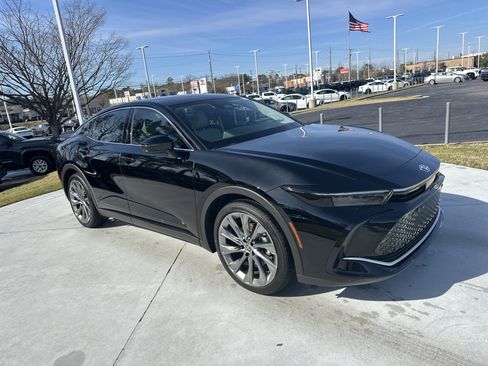 Certified 2026 Toyota Crown Limited w/ Advanced Technology Package image 2