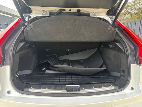 Used 2024 Cadillac XT4 Premium Luxury image 16