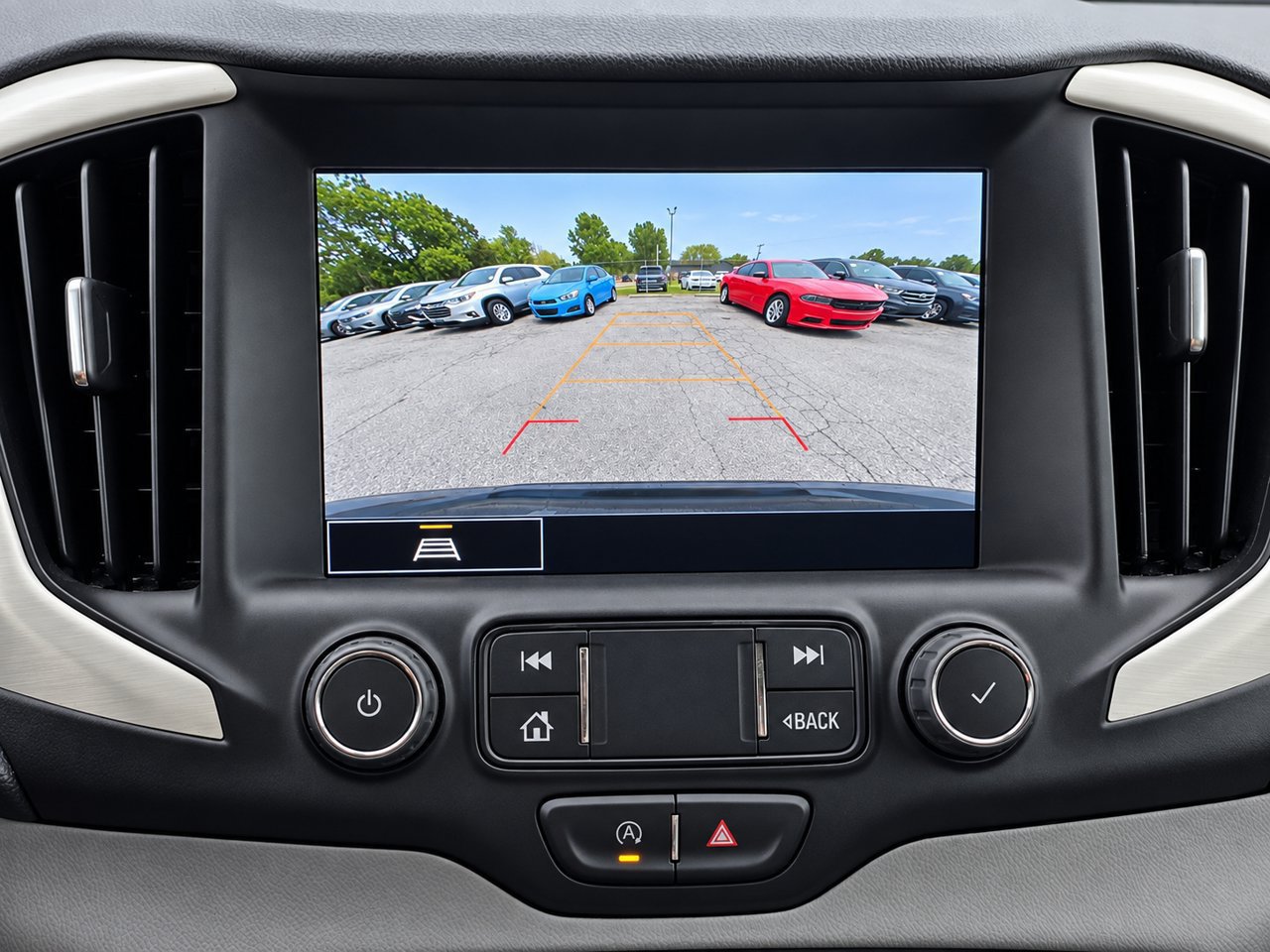 Certified 2023 GMC Terrain SLT FWD image 17