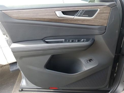 Certified 2025 Volkswagen Atlas SEL Premium R-Line image 30