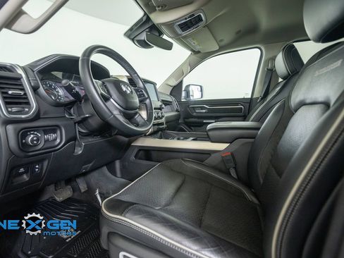 Used 2022 RAM 1500 Laramie AWD/4WD image 10
