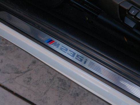 Used 2015 BMW M235i Coupe RWD image 41
