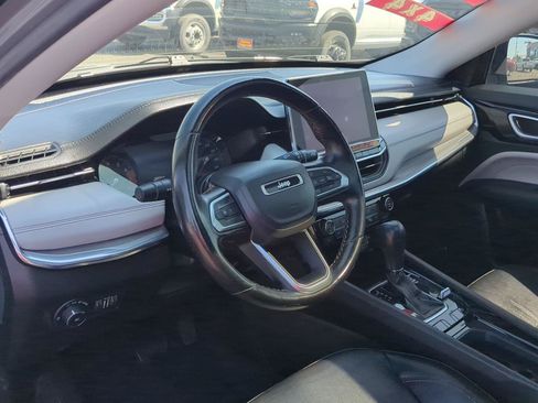 Used 2022 Jeep Compass Limited w/ Sun and Sound Group AWD/4WD image 12