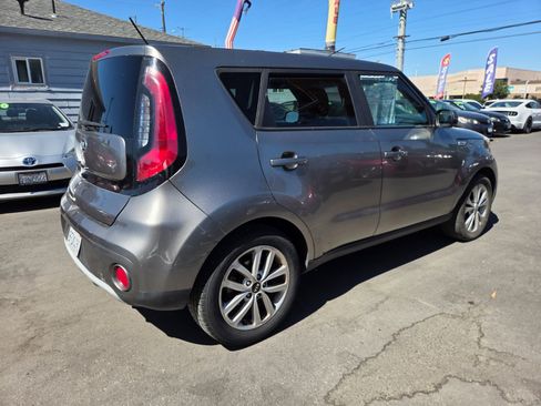 Used 2019 Kia Soul + FWD image 3