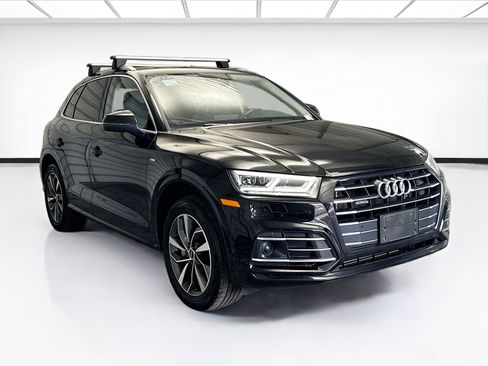 Used 2020 Audi Q5 e Premium Plus w/ Premium Plus Package image 3
