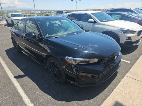 Used 2025 Honda Civic Sport image 3