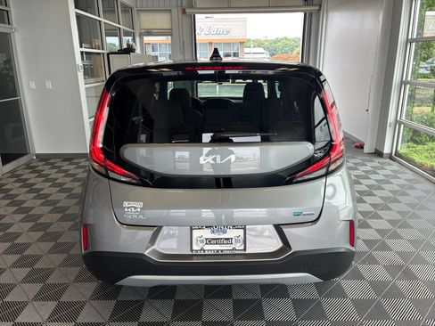 Used 2025 Kia Soul EX FWD image 5