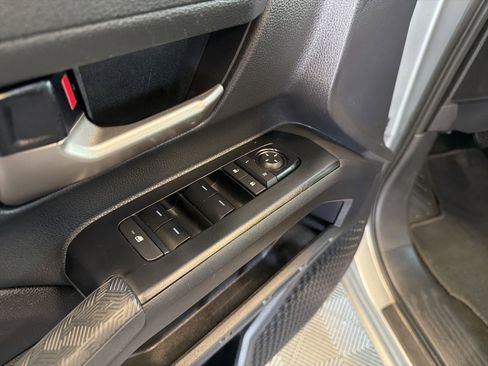 Used 2025 Toyota Tacoma TRD Off-Road image 13