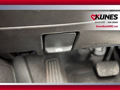 Used 2024 Chevrolet Malibu LT image 26