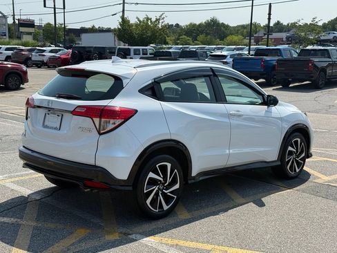 Used 2020 Honda HR-V Sport image 6